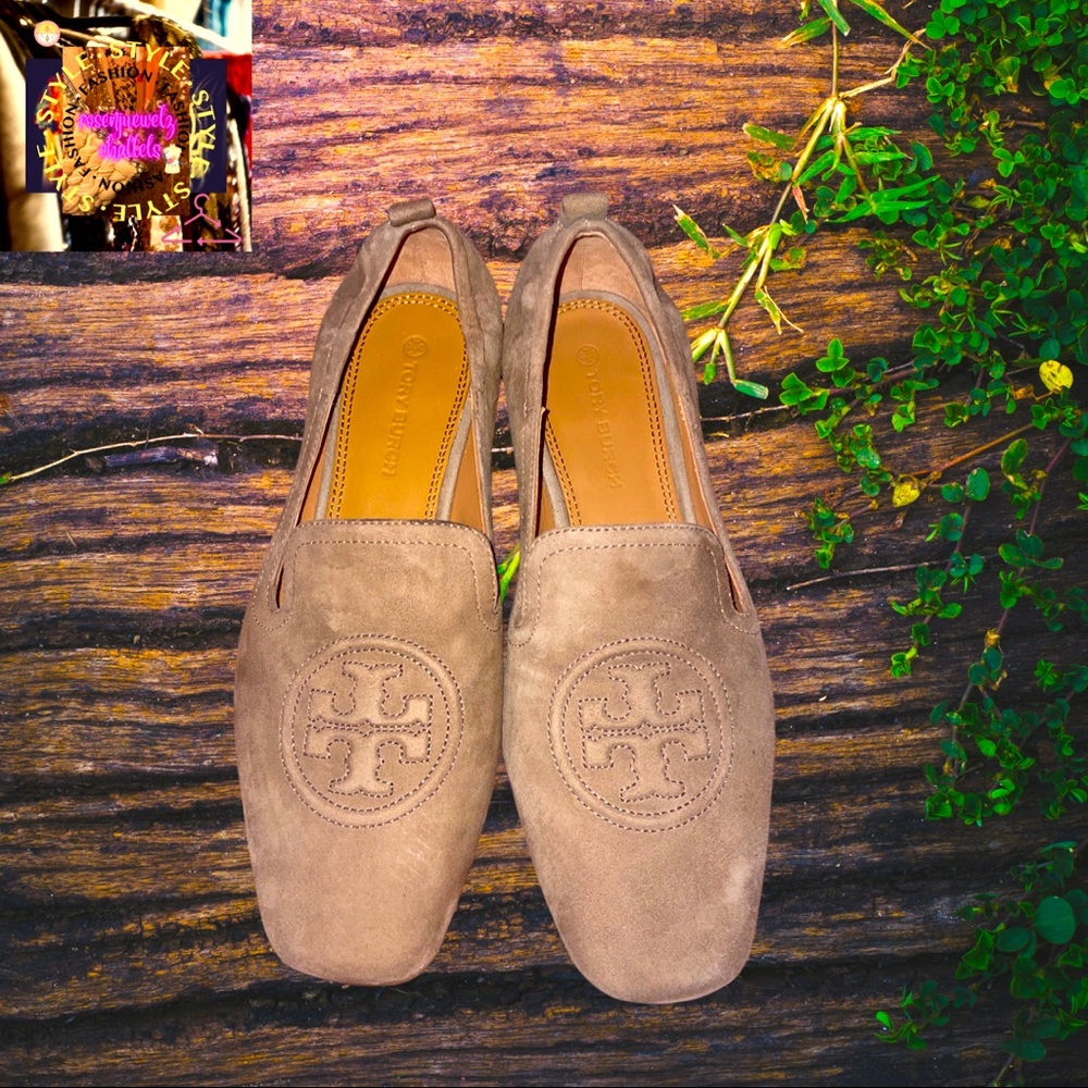 Tory Burch Suede Loafers!🌸💋♻️